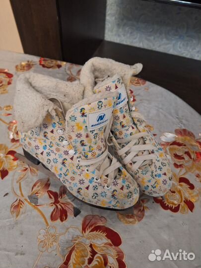 Детские фигурные коньки 35р