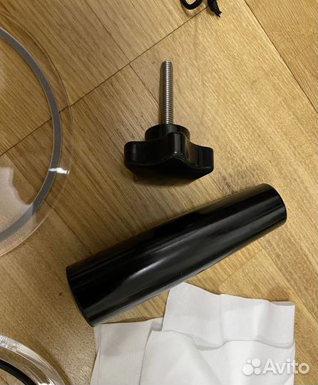 Зажим для ручной мойки виниловых пластинок