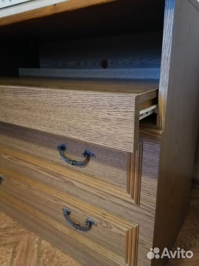 Тумба под телевизор