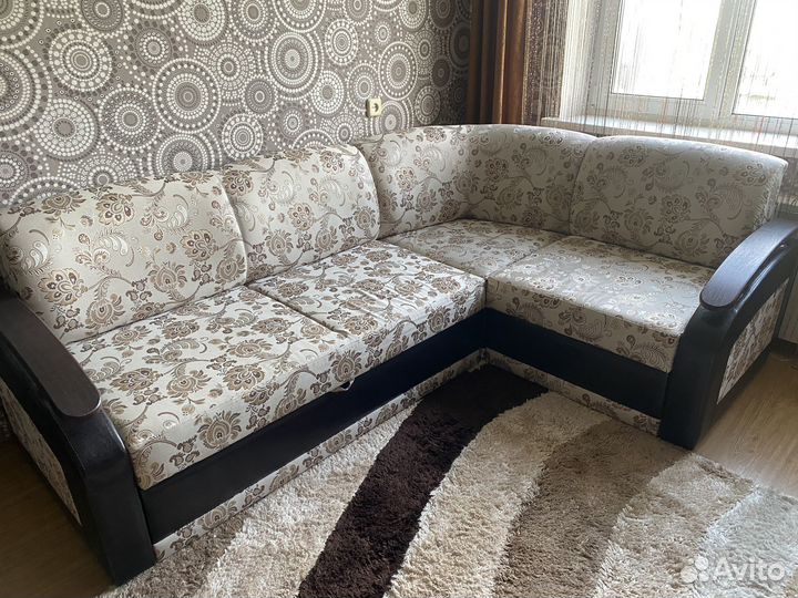 Угловой диван