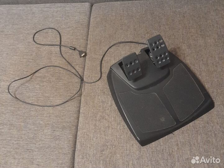 Игровой руль Logitech Momo racing 540 градусов