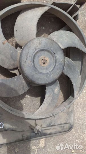 Диффузор с вентилятор радиатора. Opel Omega B.1995