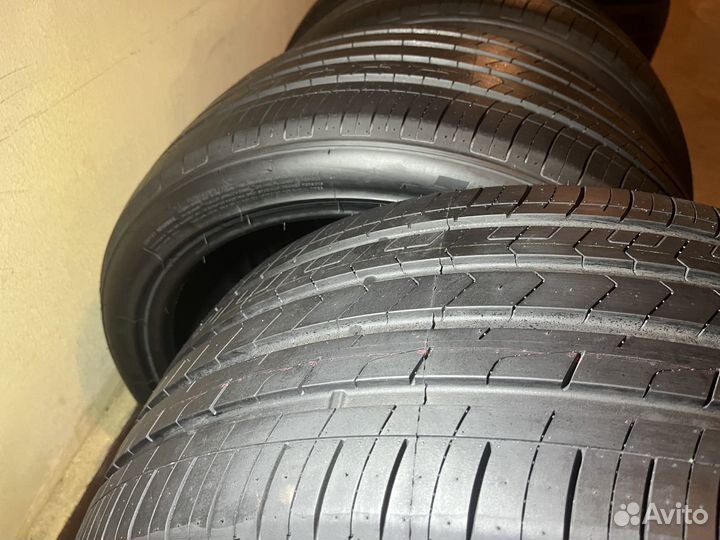 Zmax Zealion 295/35 R21 107W