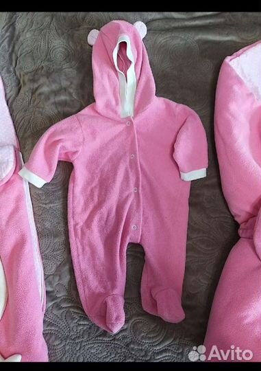 Комплект на выписку для девочки и одеяло