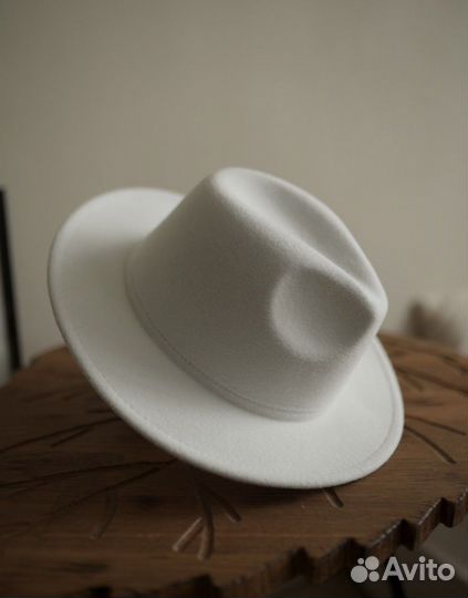 Шляпа фетровая женская