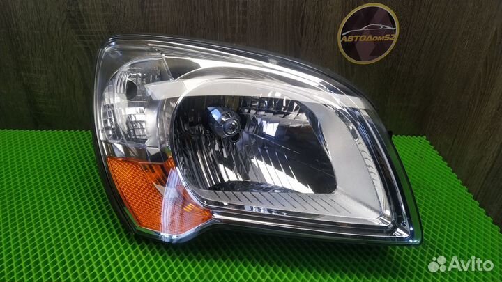 Фара правая Kia Sportage 2 рестайлинг 08-10