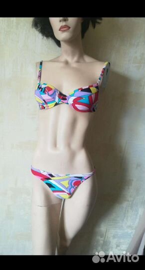 Купальники много смотри