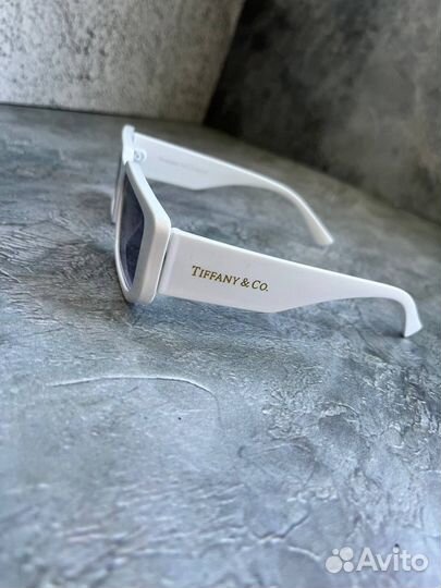 Tiffany очки солнечные черные и белые