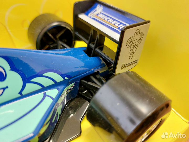 Коллекционная модель Formula 1 1:24