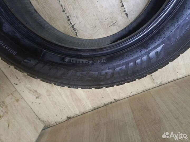 Bridgestone Ice Cruiser 7000 215/60 R17 100T