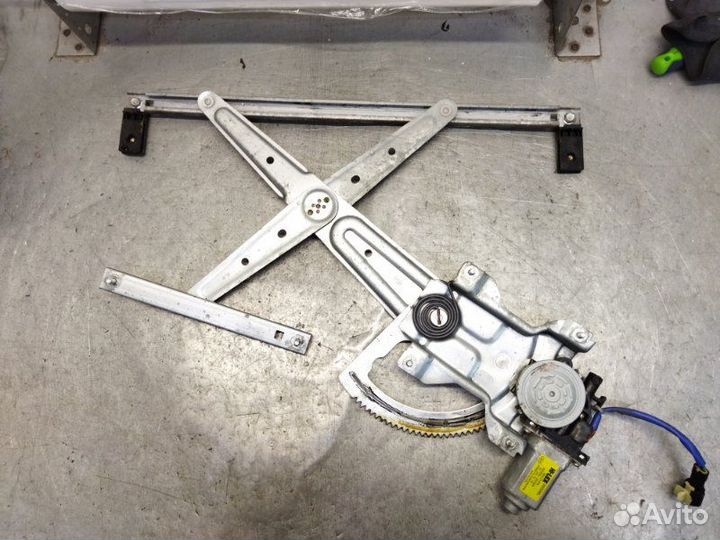 Стеклоподъемник передний правый Kia Sorento D4CB