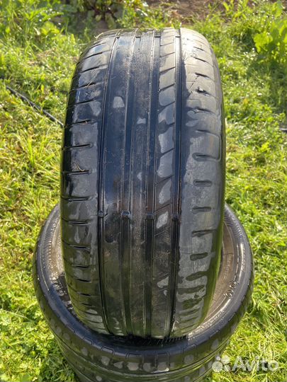 Goodyear EfficientGrip Performance 215/55 R16
