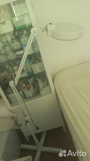 Лампа -лупа светодиодная косметологическая