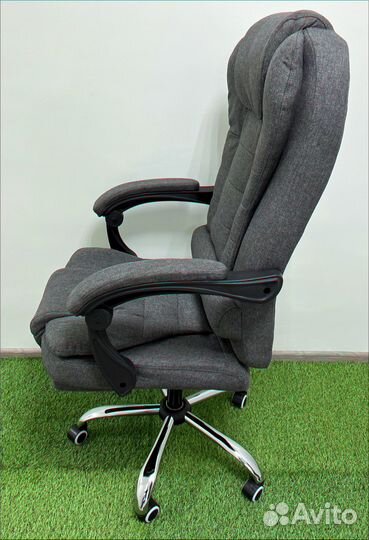 Офисное кресло