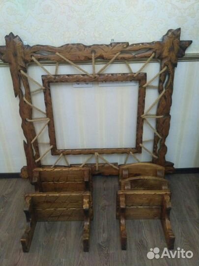 Деревянные полки и панно из массива сосны