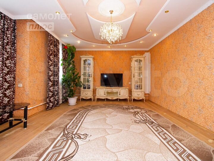 Коттедж 180 м² на участке 14,2 сот.