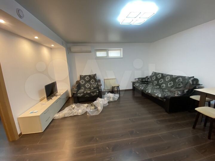 2-к. квартира, 60 м², 1/5 эт.