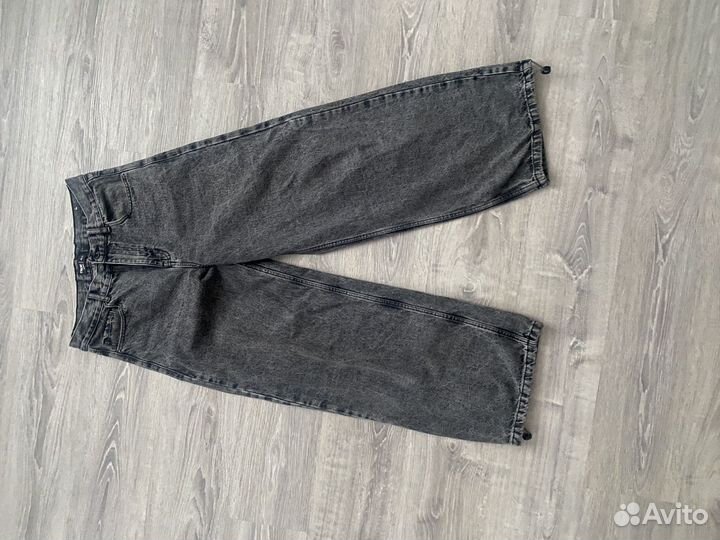 Джинсы широкие