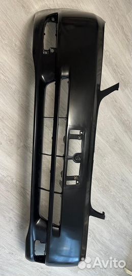 Передний бампер на таету Короллу 120 кузов