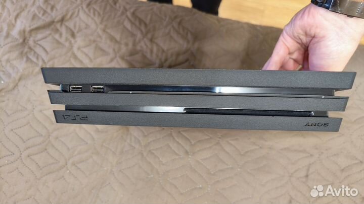 Sony PS4 Pro 1 Tb