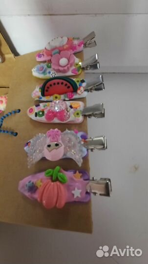 Брелки и заколки