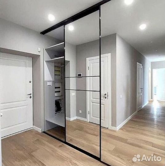 Угловой шкаф