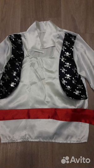 Новогодний костюм пирата