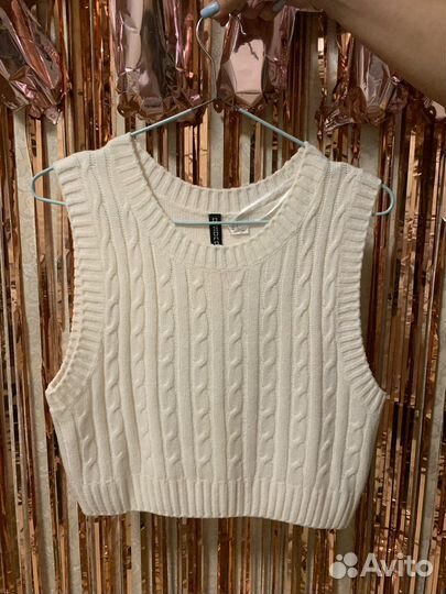 Жилет вязаный женский