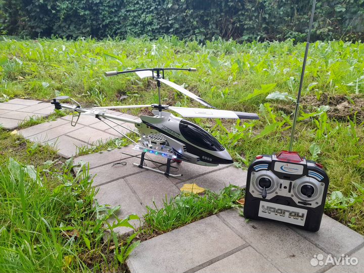 Радиоуправляемая модель вертолета Ураган