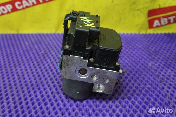 Блок abs Nissan Cube