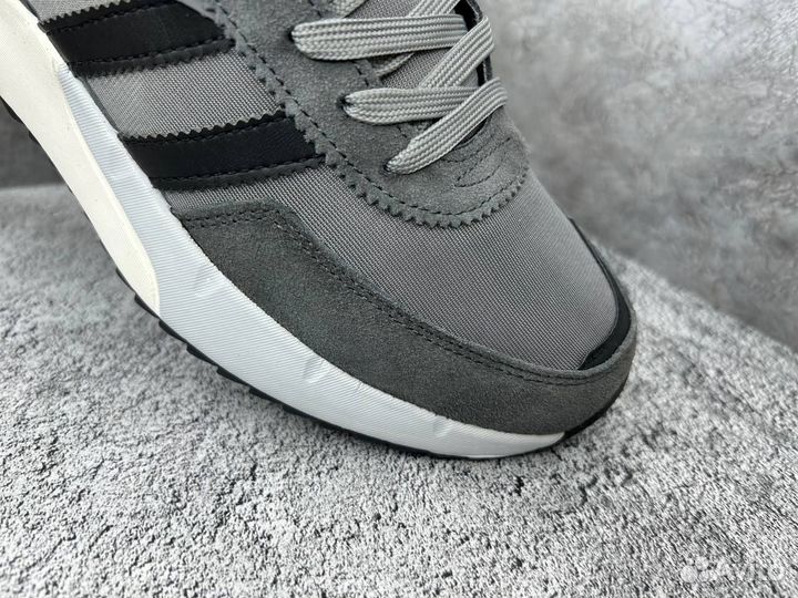 Изысканные кроссовки Adidas Petropy (Арт.58049)