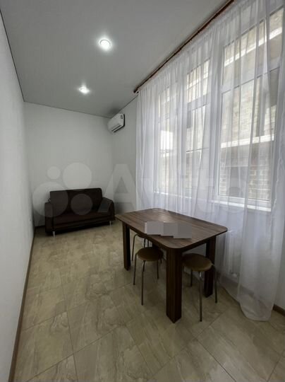 2-к. квартира, 40 м², 1/2 эт.