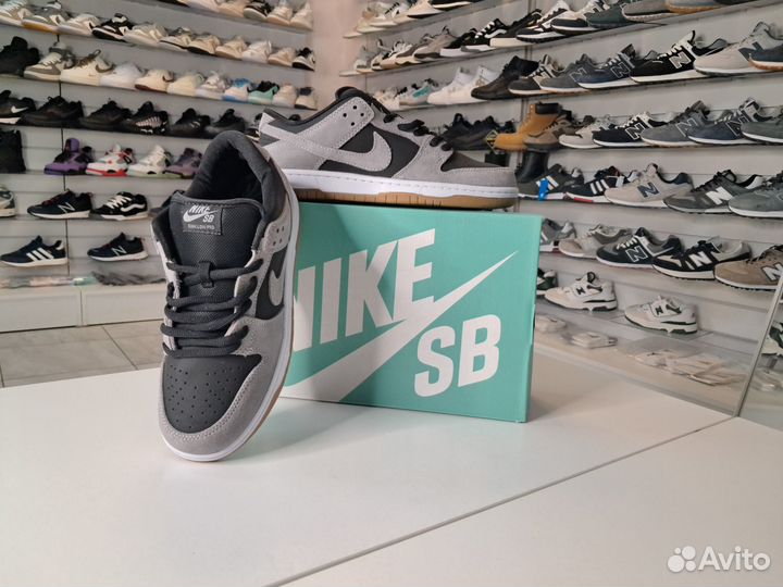 Кроссовки Nike