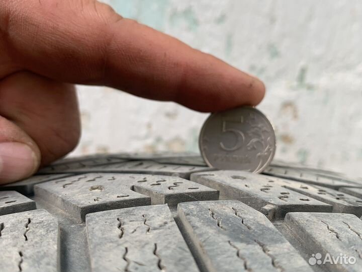 Gislaved NordFrost 100 185/65 R15 92T