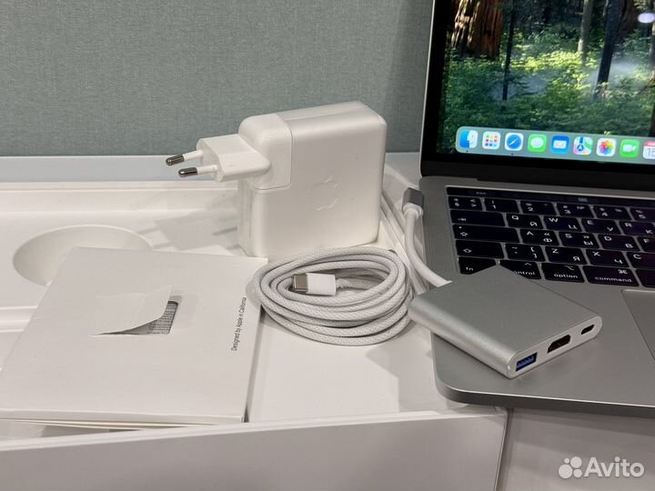 Apple MacBook Pro 2019 Silver TouchBar