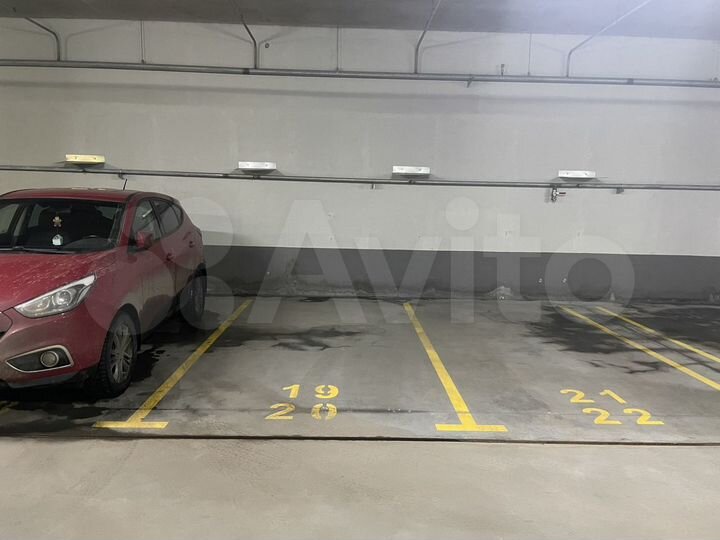 Машиноместо, 18 м²