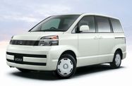 Toyota Voxy R60 (2001—2007) Минивэн