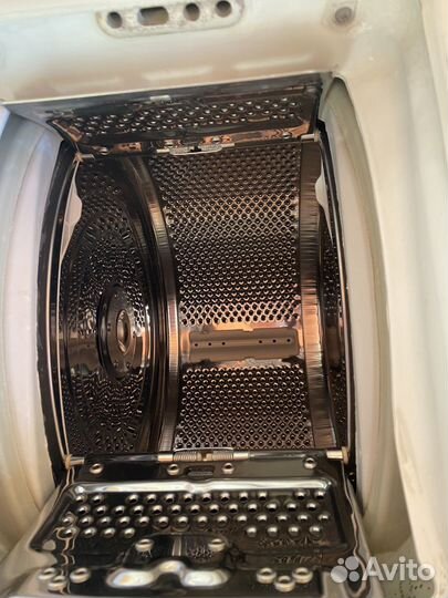 Стиральная машина с вертикальной загрузкой