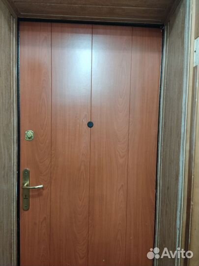 Дверь входная металлическая левая бу