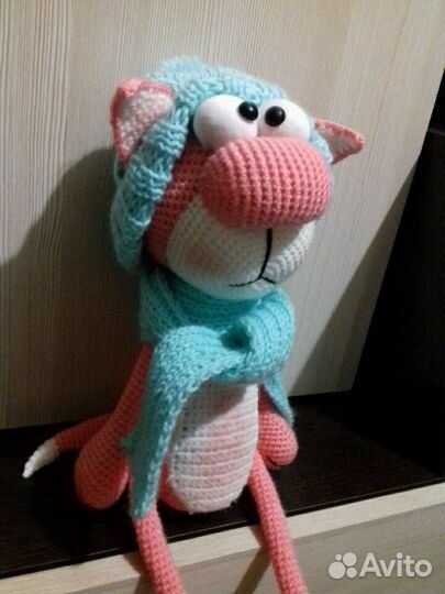 Кот вязанный