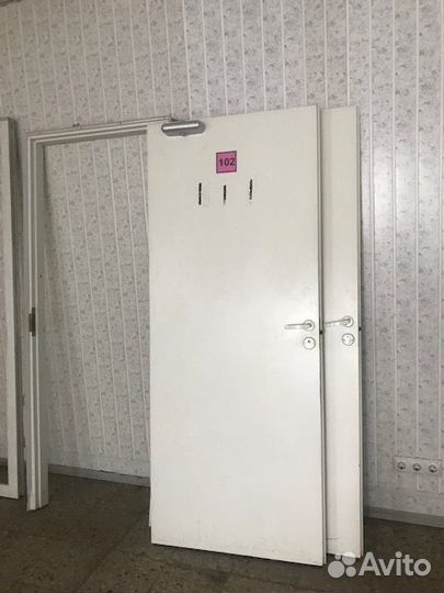 Дверь межкомнатная 900 бу