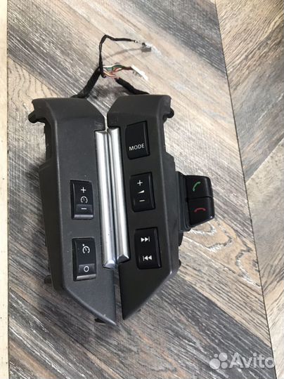 Кнопки на руль Land Rover Freelander 2