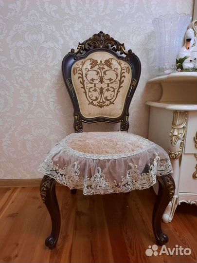 Стулья новые