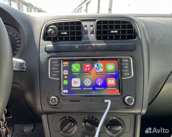 Новая магнитола для Volkswagen с CarPlay