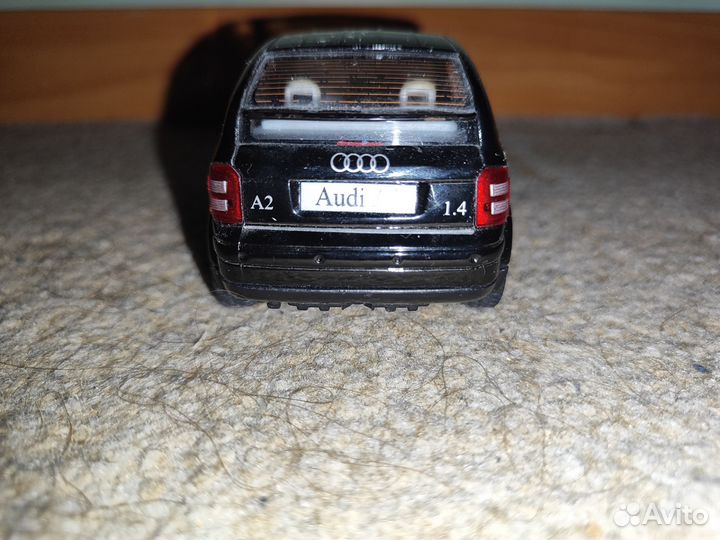 Модель Audi A2 от Kinsmart