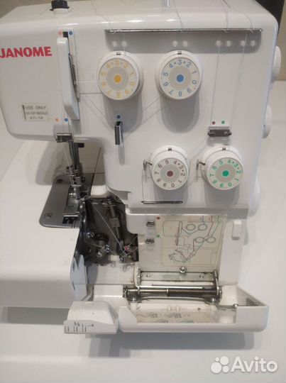 Оверлок Janome 205d
