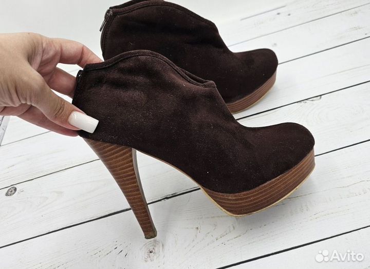 Ботильоны T.Taccardi 39р