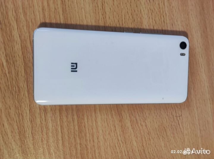 Xiaomi Mi 5, 3/32 ГБ