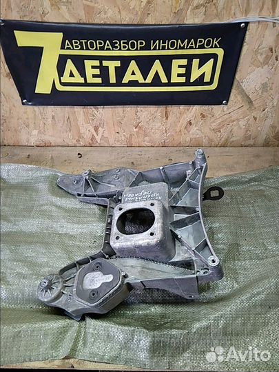 Кронштейн крепления педалей Volkswagen Touareg