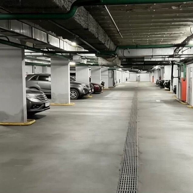 Машиноместо, 18 м²